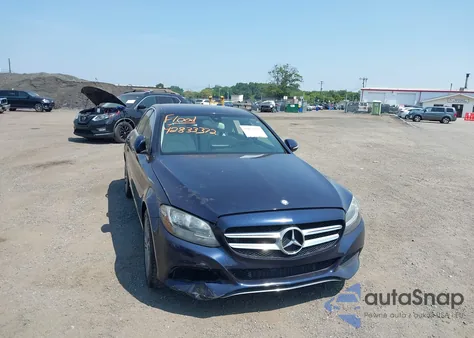 2015 Mercedes-Benz C 300 Luxury/Sport из США, поврежденный, VIN 55SWF4JB8FU091172